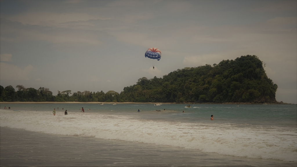 costa rica manuel antonio beach