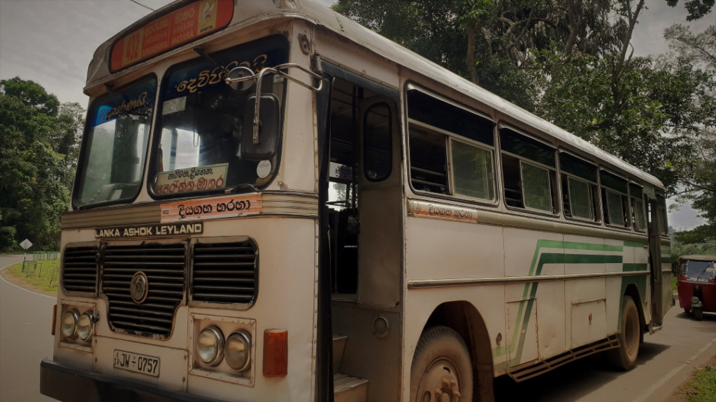 Sri Lanka bus