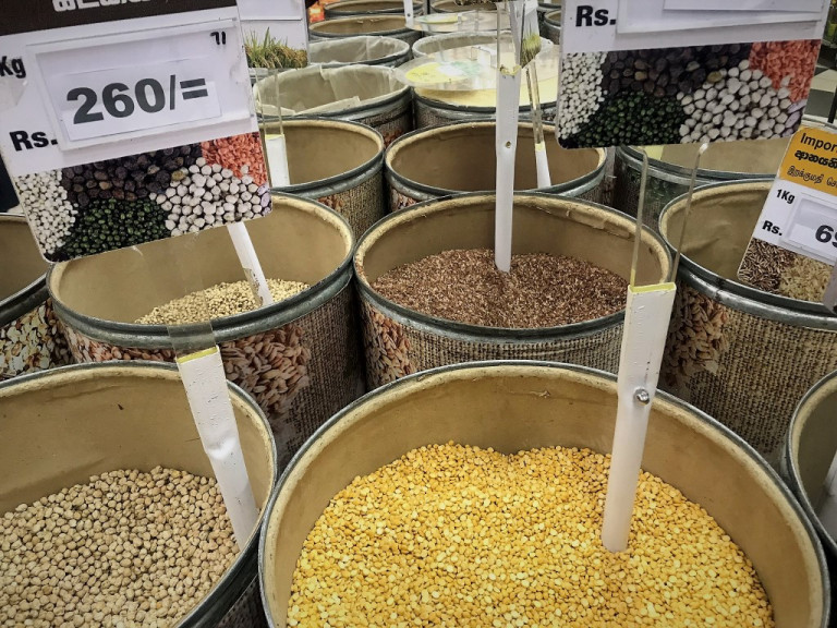 sri lanka kandy market